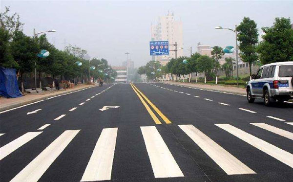 碌曲标线涂料在碌曲环氧地坪项目中的选择与应用